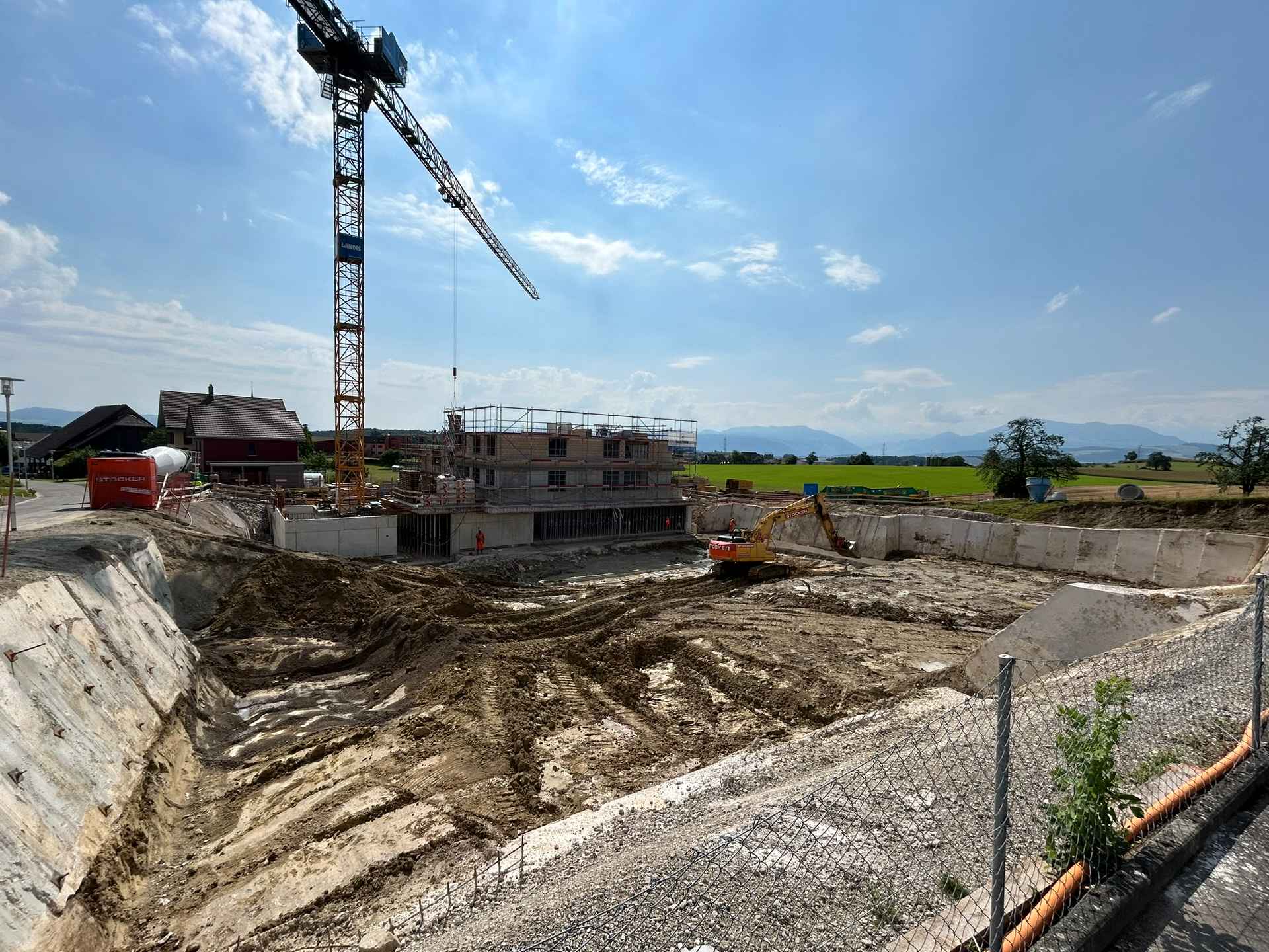2 MFH Bergstrasse Auw