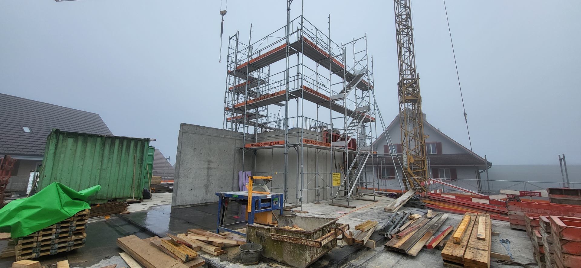 2306 Aufstockung Wohnhaus Muri 01